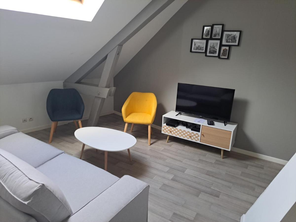 Suite Du Crypto - Vue Imprenable Sur La Place Du Forum ランス エクステリア 写真